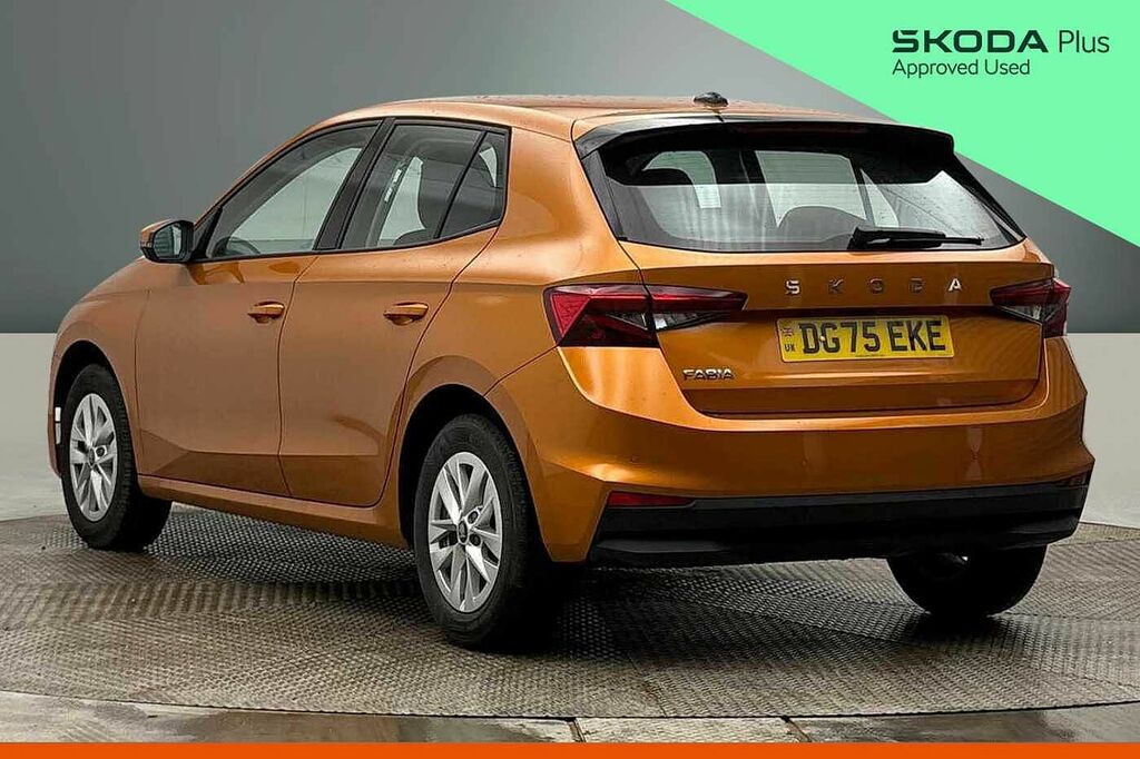 Skoda Fabia 1.0 Tsi Se Edition Orange #3