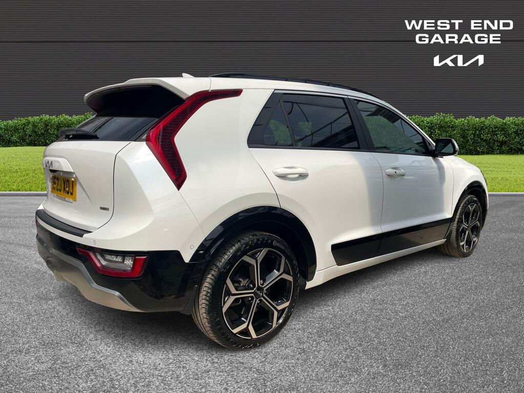 Kia Niro 4 Spec 1.6 Self Charging Hybrid RF23XOJ White #4