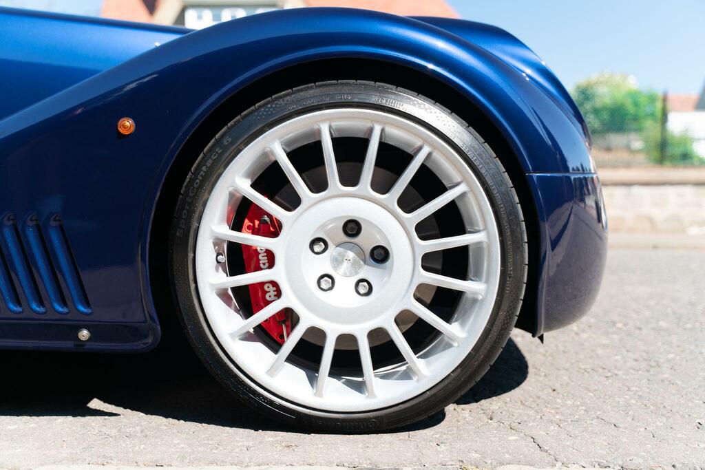 Morgan Aero 8 4.8 Coupe 282 Gkm, 367 Bhp U Red #22