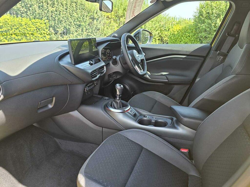 Nissan Juke 1.0 Dig-t Tekna White #11