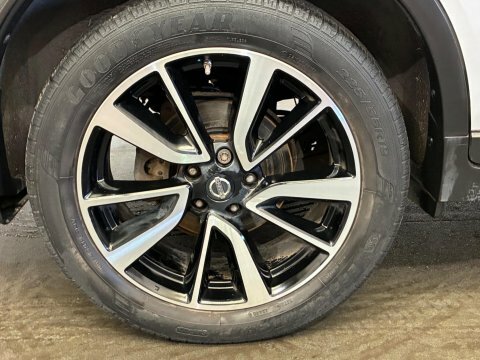 Nissan X-Trail Estate #25