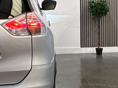Nissan X-Trail Estate #32