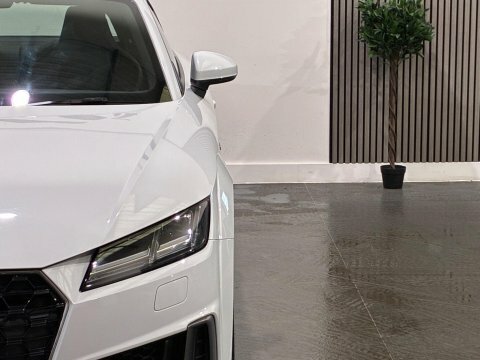 Audi TT 2.0 Tfsi 45 White #5