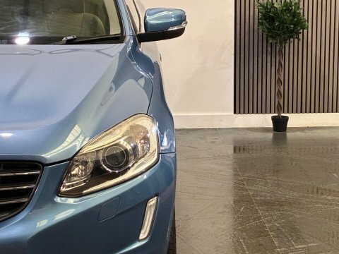 Volvo XC60 D4 R Red #43