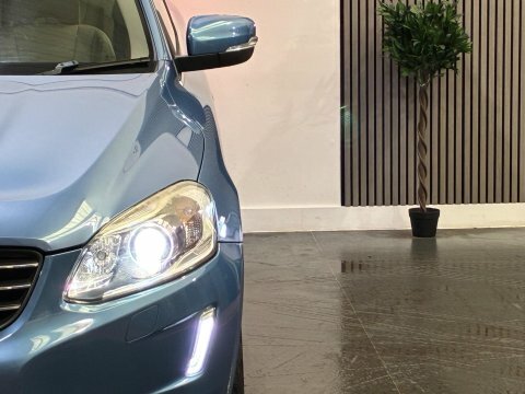 Volvo XC60 D4 R Red #44