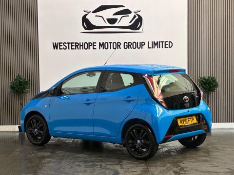 Toyota Aygo 1.0 Vvt-i X-cite Blue #2