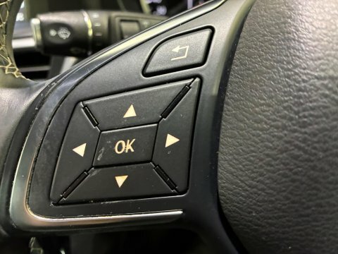 Infiniti Q30 Hatchback Black #31