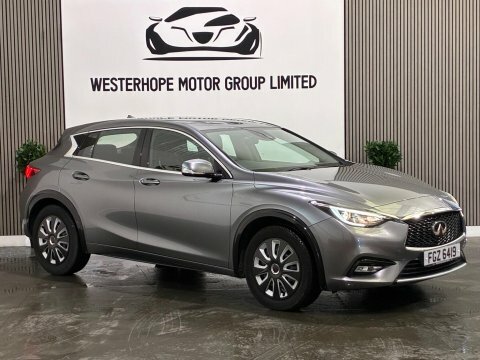 Infiniti Q30 Hatchback Black #8
