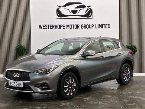 Infiniti Q30 Hatchback Black #11