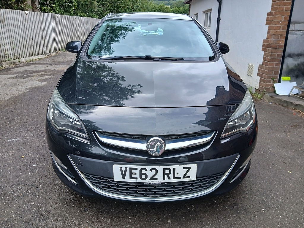 Vauxhall Astra Sri Black #2