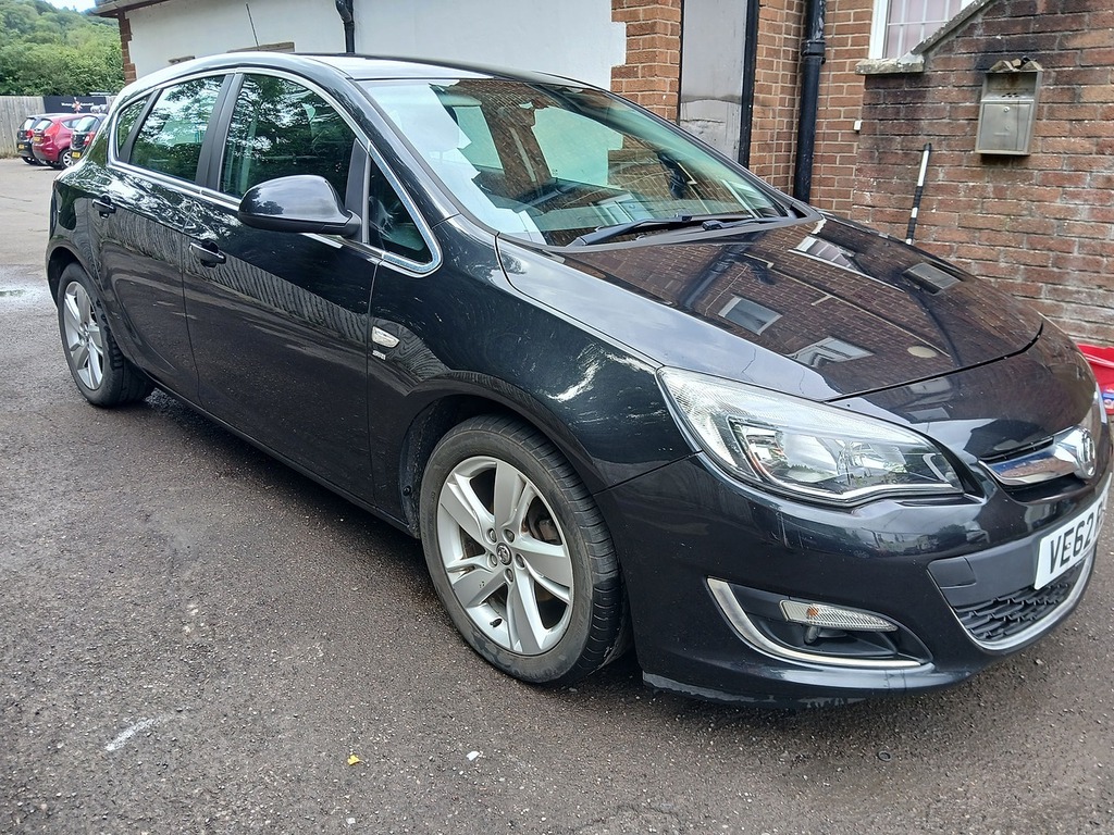 Vauxhall Astra Sri Black
