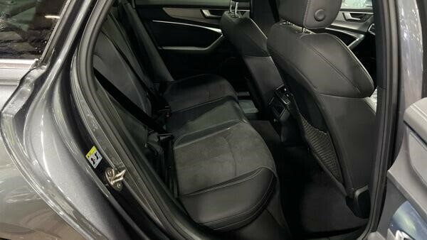 Audi A6 Saloon 2.0 Tdi 40 Black Edition Saloon S Troni Black #8