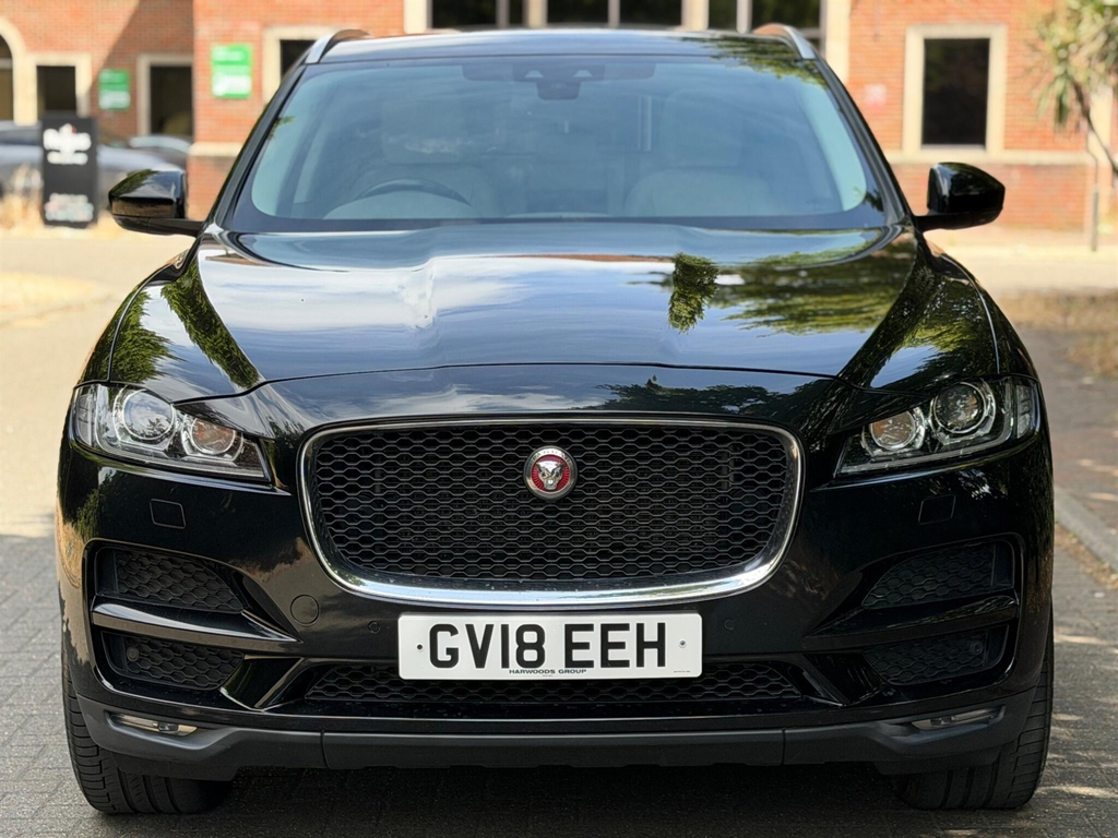 Jaguar F-Pace 2018 2.0 D180 Portfolio Awd Euro 6 Ss Black #3