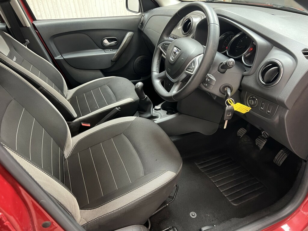 Dacia Sandero Stepway 0.9 Stepway Laureate Tce 90 Red #4