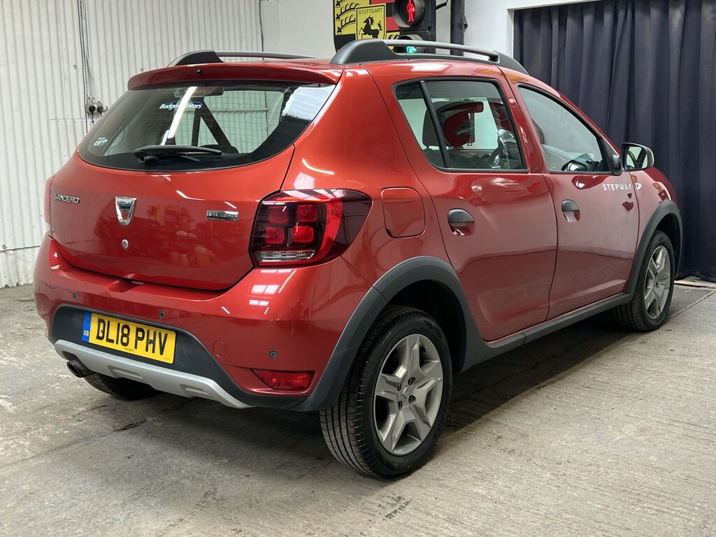 Dacia Sandero Stepway 0.9 Stepway Laureate Tce 90 Red #5