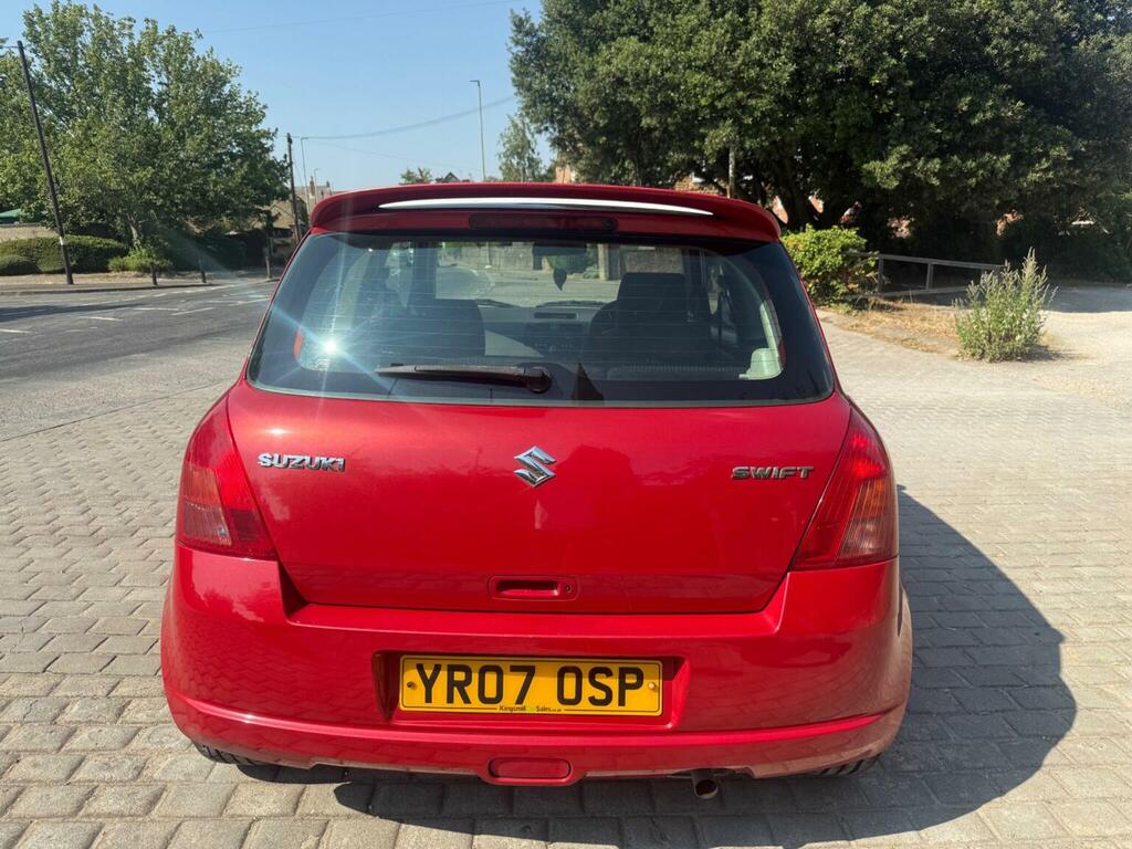 Suzuki Swift 1.5 Glx Red #4