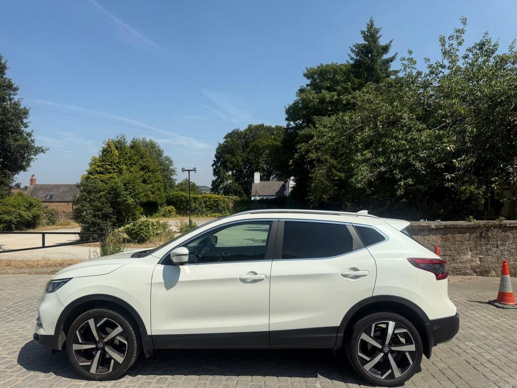 Nissan Qashqai 1.5 Dci Tekna Euro 6 Ss DC68KGF White #2