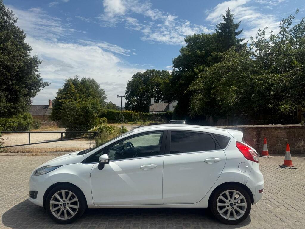 Ford Fiesta 1.5 Tdci Titanium Euro 6 White #2