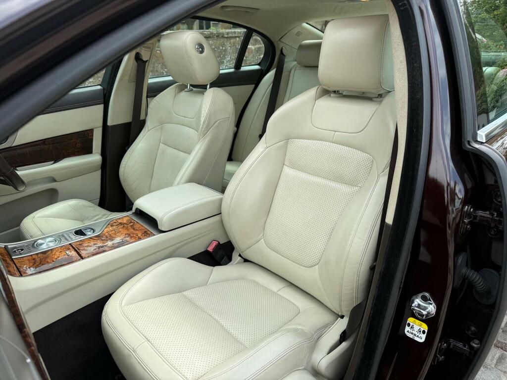 Jaguar XF V6 S Black #11