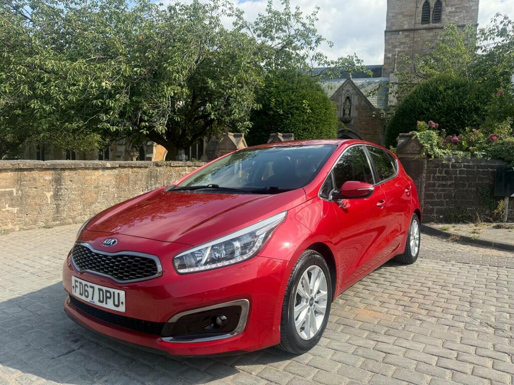 Kia Ceed 1.6 Crdi 2 Euro 6 Ss Red