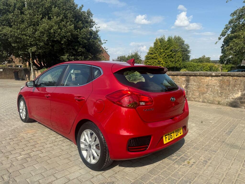 Kia Ceed 1.6 Crdi 2 Euro 6 Ss Red #5