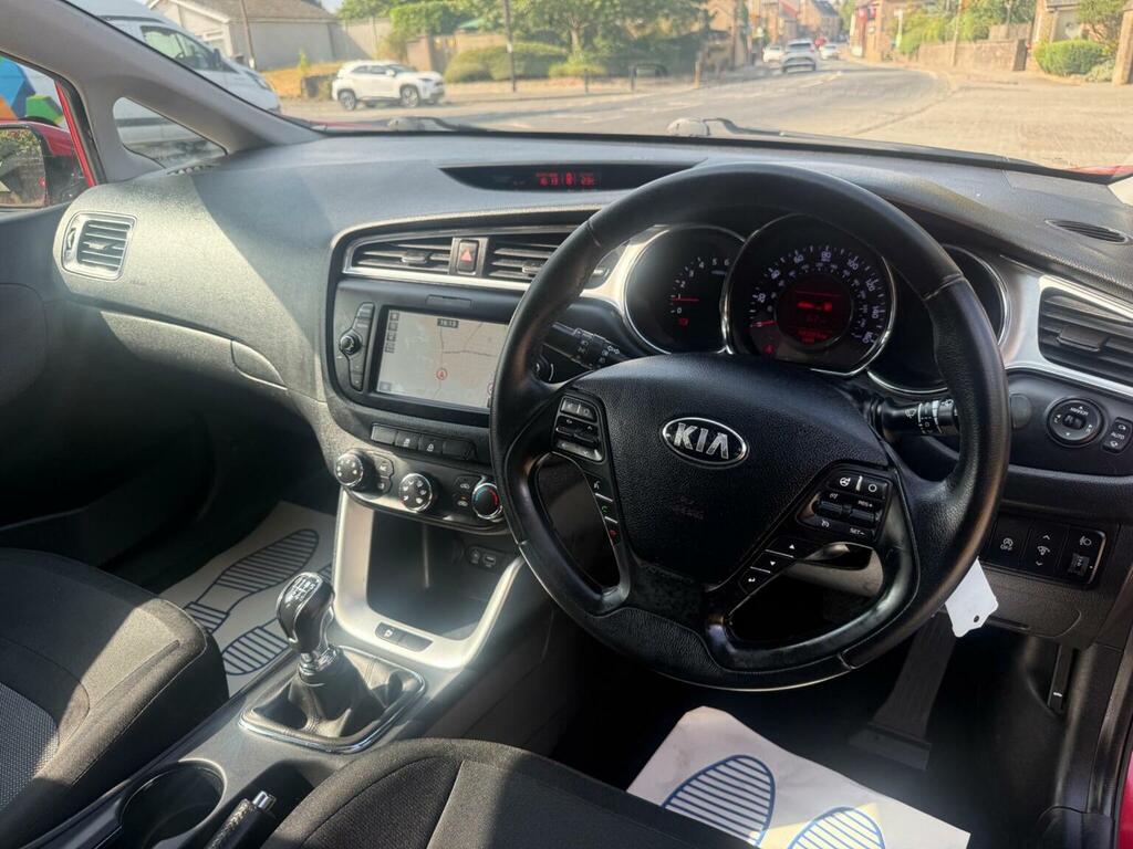 Kia Ceed 1.6 Crdi 3 Hatchback Euro 6 S S White #14