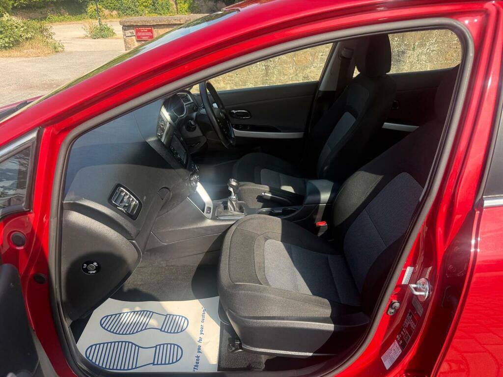 Kia Ceed 1.6 Crdi 3 Hatchback Euro 6 S S White #10