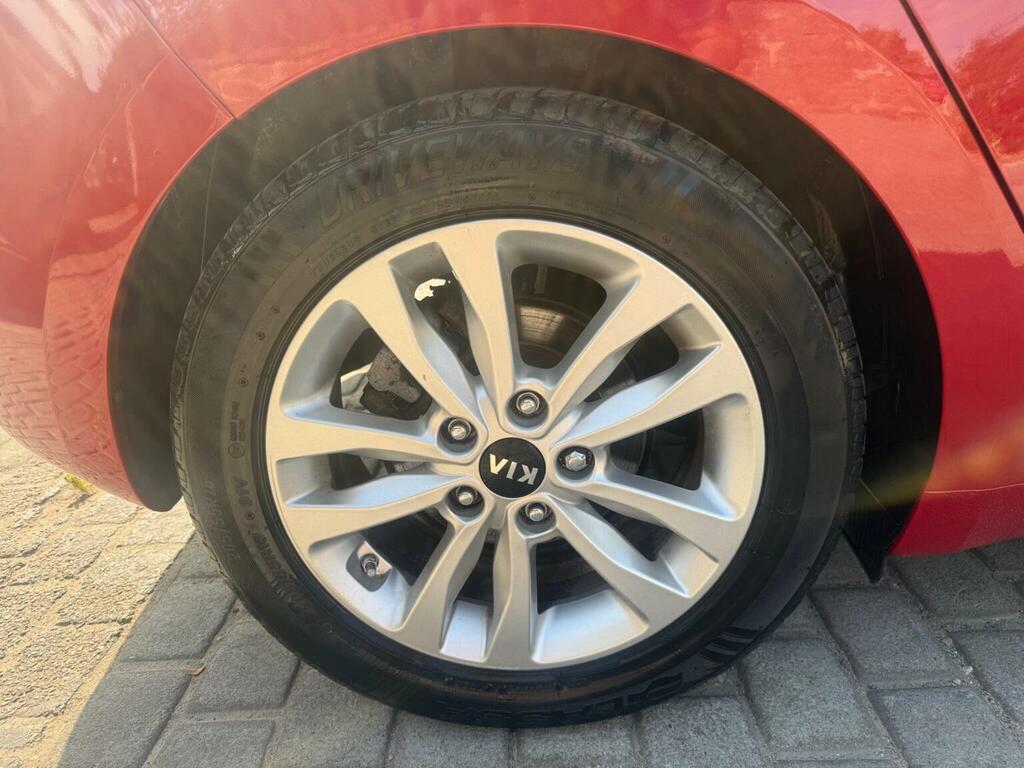 Kia Ceed 1.6 Crdi 3 Hatchback Euro 6 S S White #23