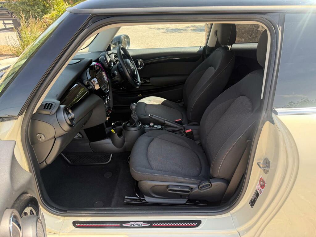 Mini Hatch Back Euro 6 Ss 136 Ps Black #14
