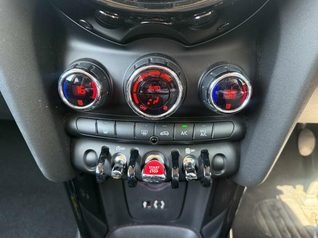 Mini Hatch Back Euro 6 Ss 136 Ps Black #22