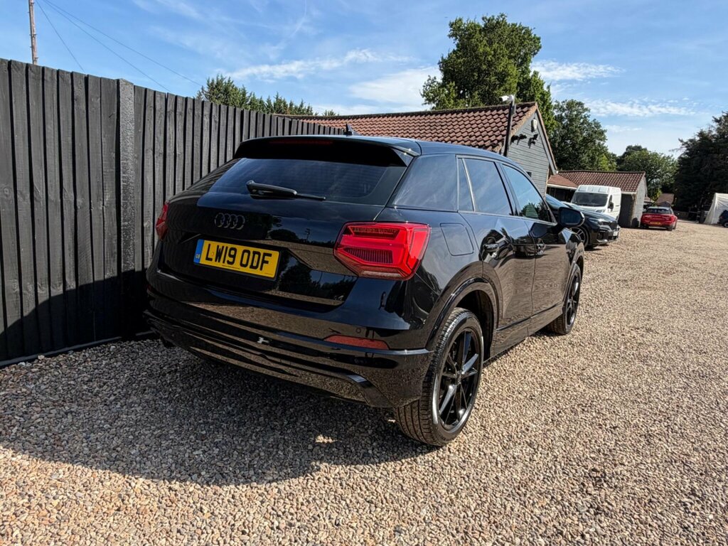 Audi Q2 1.6 Tdi 30 S Line S Tronic Euro 6 Ss Black #4
