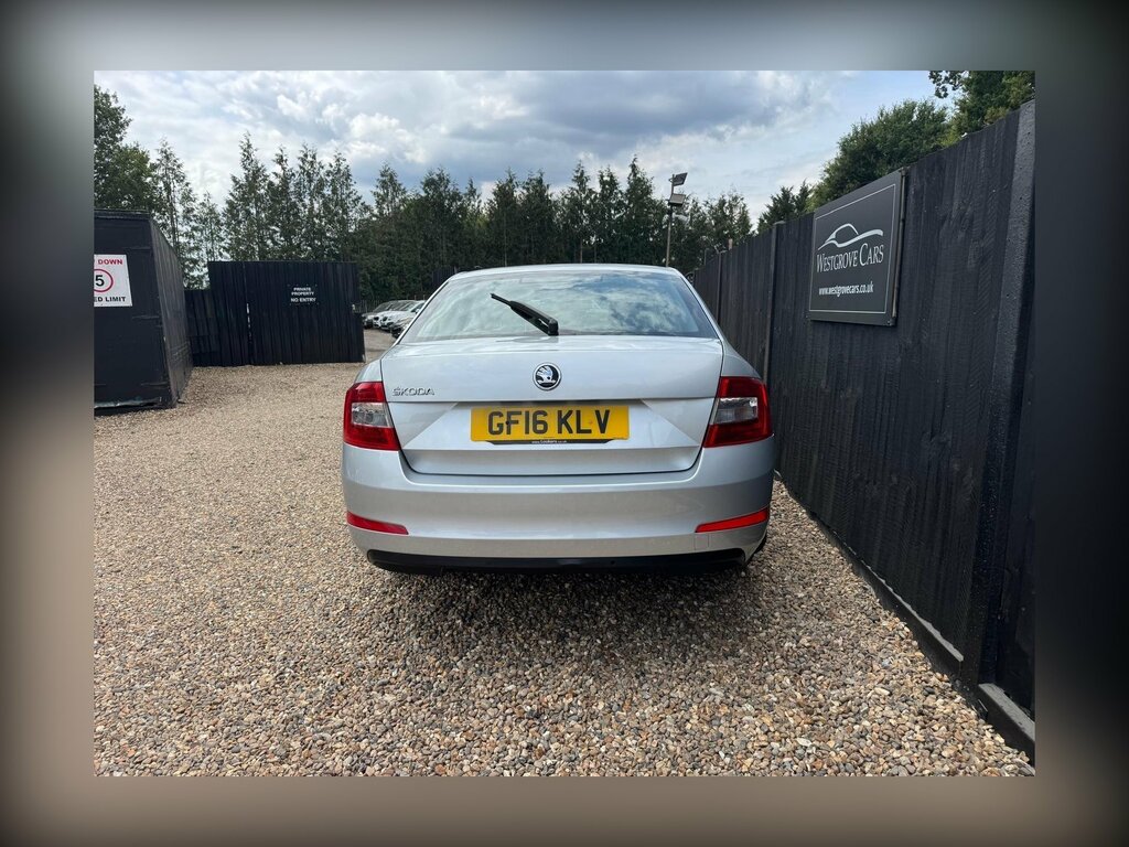 Skoda Octavia 1.4 Tsi Se Dsg Euro 6 Ss Silver #6