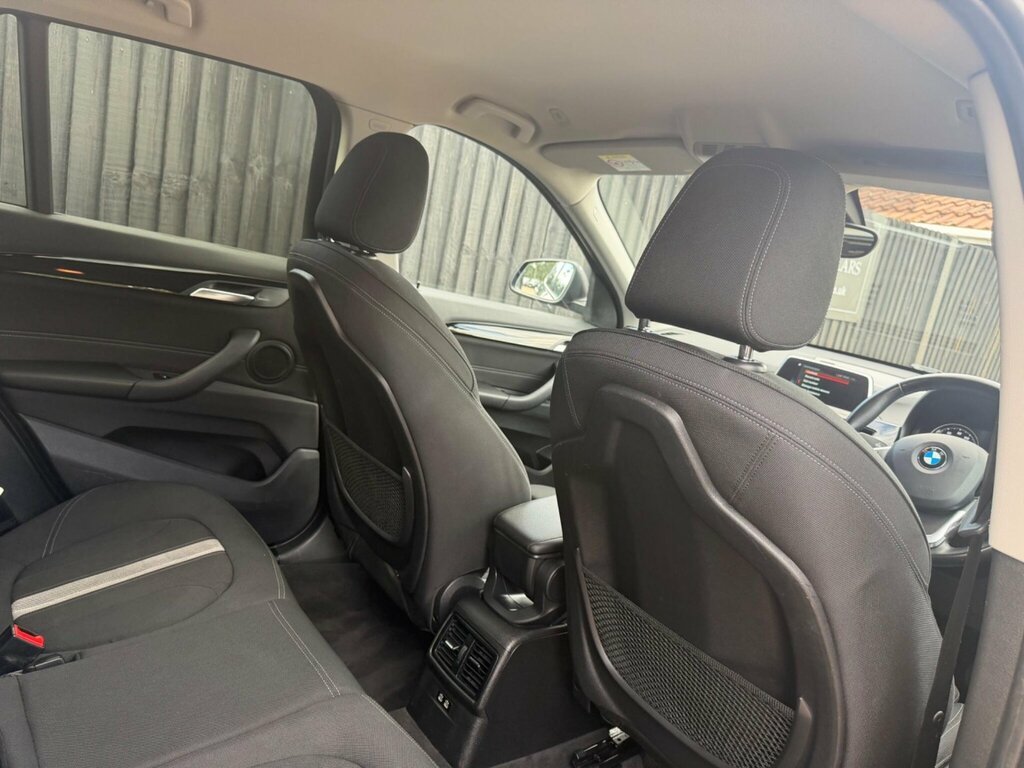 BMW X1 Sdrive 18I M Sport Step Black #16