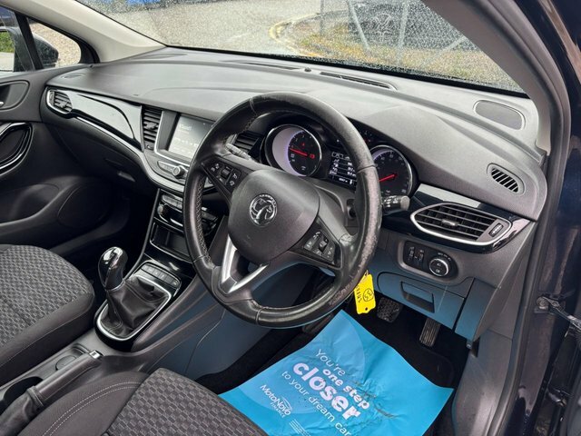 Vauxhall Astra 1.4I Turbo Sri Sports Tourer Eur SG69CJJ Blue #2