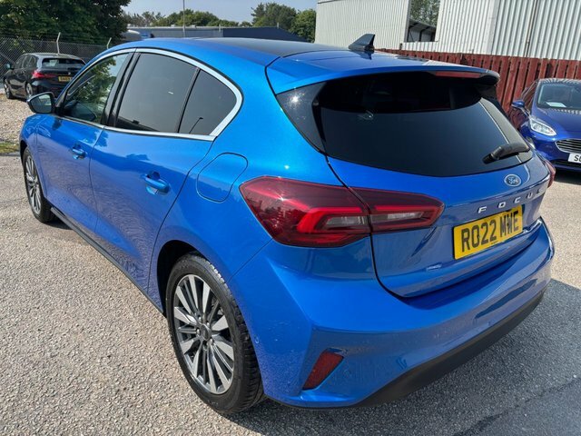 Ford Focus 1.5 Ecoblue Titanium Vignale Hatchback Blue #4