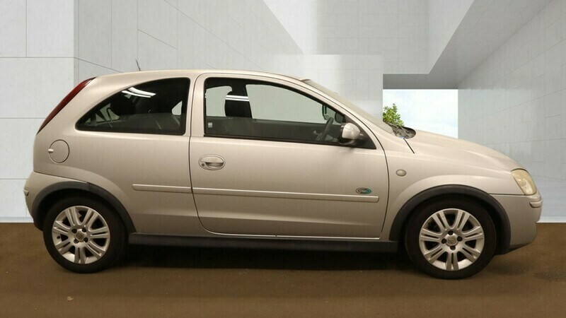 Vauxhall Corsa Design 16V Blue #5