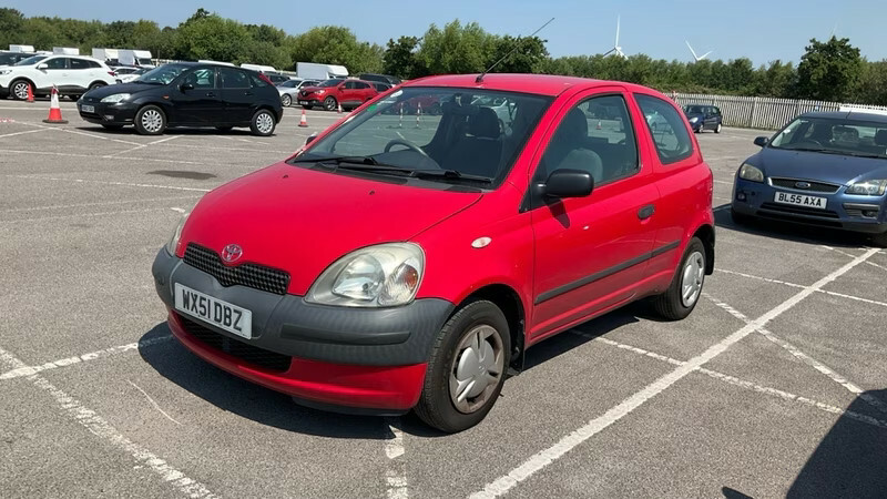 Toyota Yaris Vvti S WX51DBZ Red #2