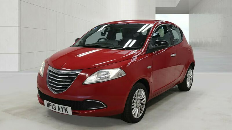 Chrysler Ypsilon Se Red #2