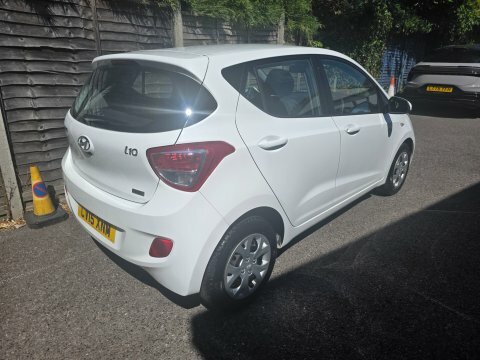Hyundai I10 2015 15 Se White #4