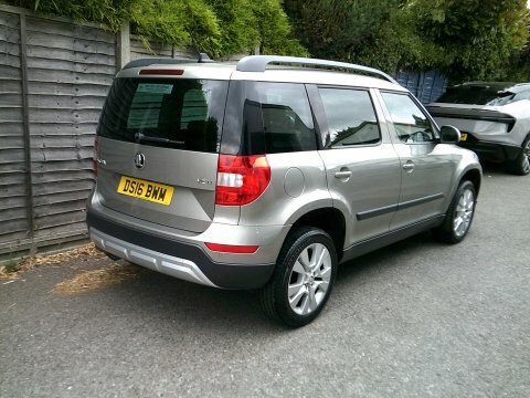 Skoda Yeti Outdoor 2016 16 DS16BWM Beige #2
