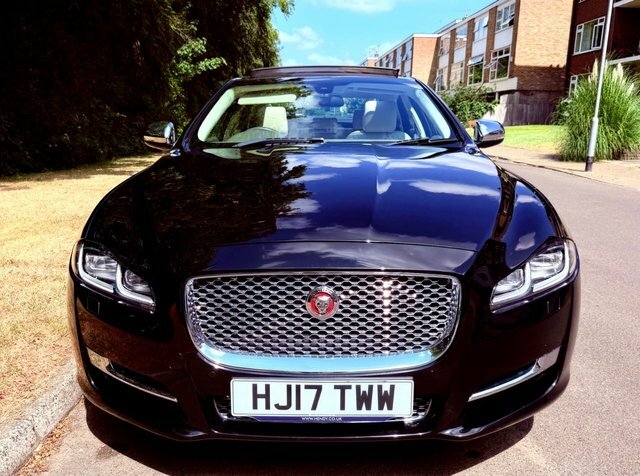 Jaguar XJ 3.0D V6 Portfolio Saloon Black #3