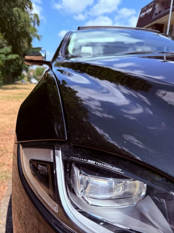 Jaguar XJ Red #12
