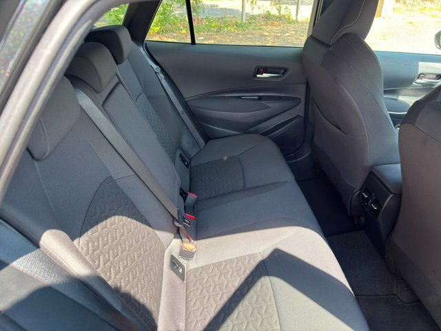 Toyota Corolla Corolla Excel Vvt-i Hev Cvt Red #34