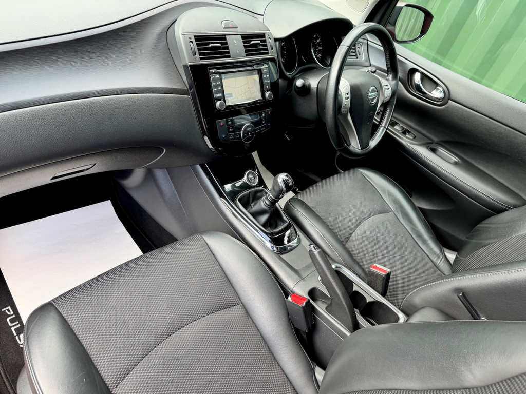 Nissan Pulsar 1.2 Dig-t N-connecta Hatchback E #4