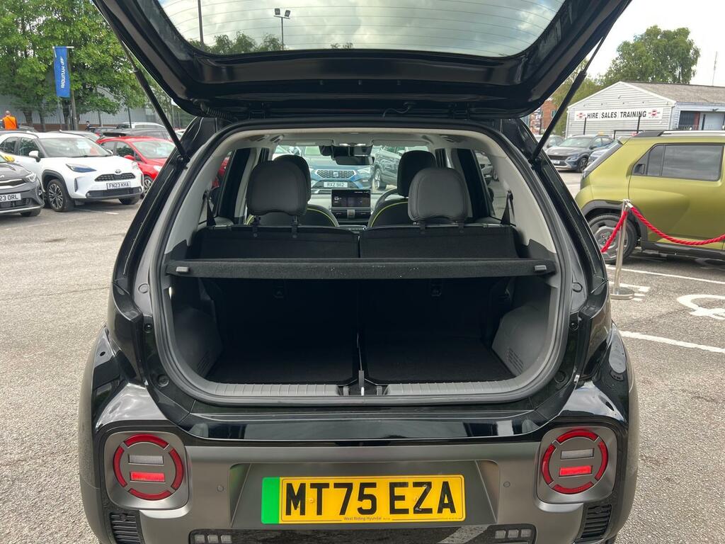 Hyundai Inster Long Range 49Kwh Cross MT75EZA #5