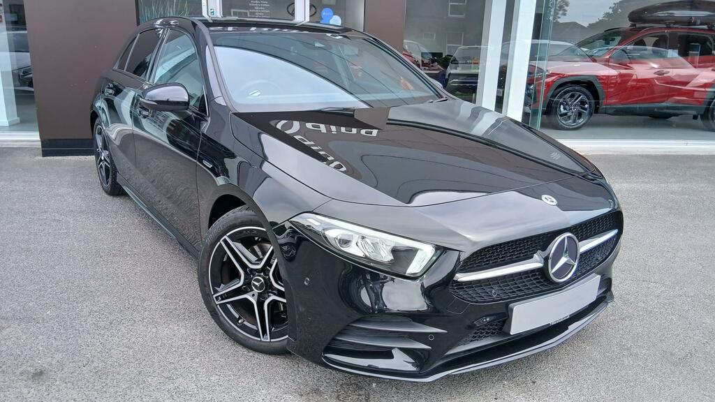 Mercedes-Benz A Class 1.3 A180 Amg Line Edition Executive Hatchback