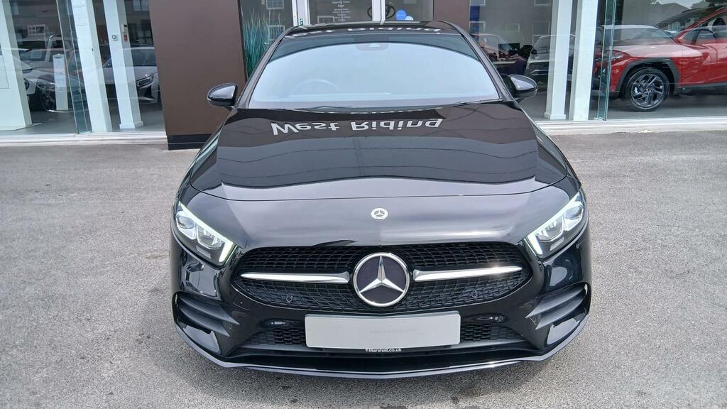 Mercedes-Benz A Class 1.3 A180 Amg Line Edition Executive Hatchback #4