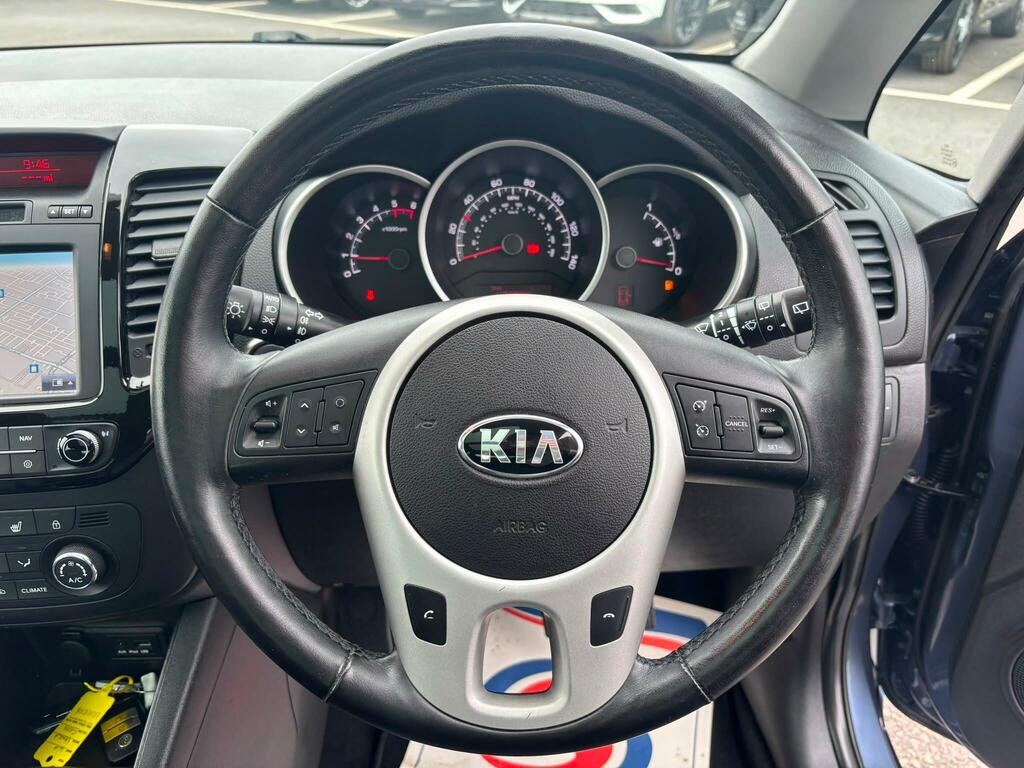 Kia Venga 1.6 3 Euro 6 Red #19