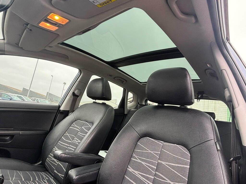 Kia Venga 1.6 3 Euro 6 Red #20