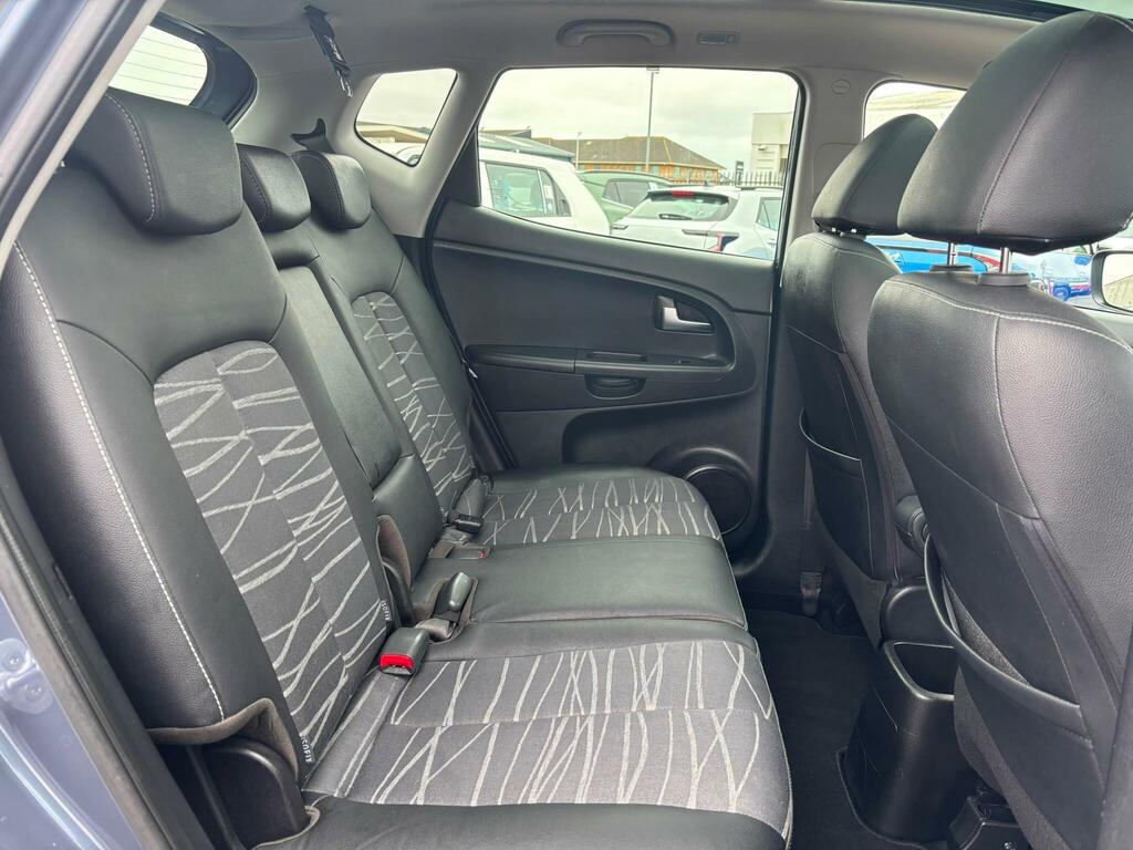 Kia Venga 1.6 3 Euro 6 Red #10